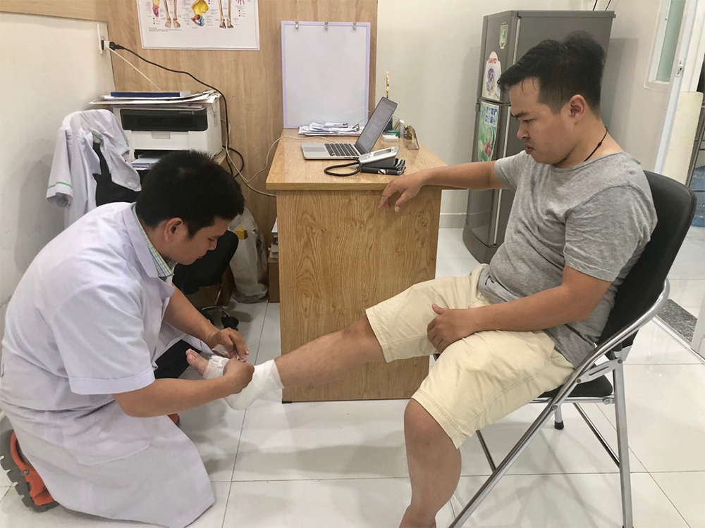 /uploads/1564023518-phong-kham-duoi-su-chi-dao-cua-bac-si-quan.jpg